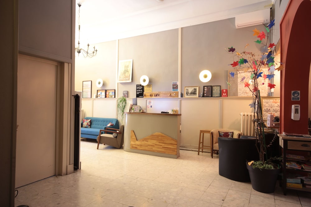 Hotel Des Arts 37/50
