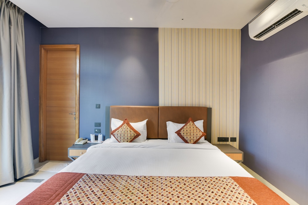 Hotel Blue Stone - Nehru Place 23/49