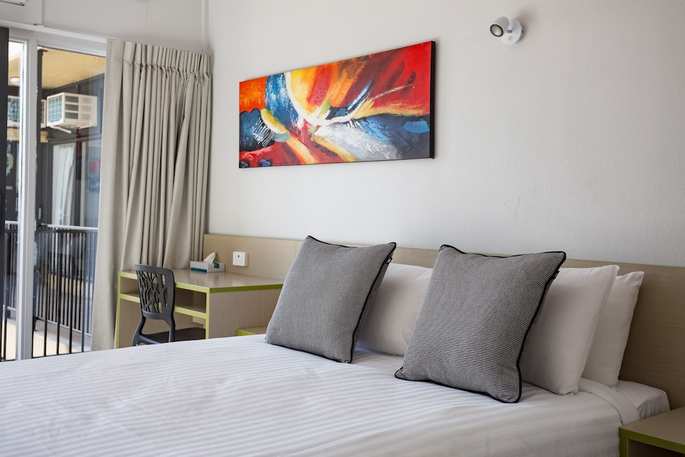 Emerald Star Hotel 23/52