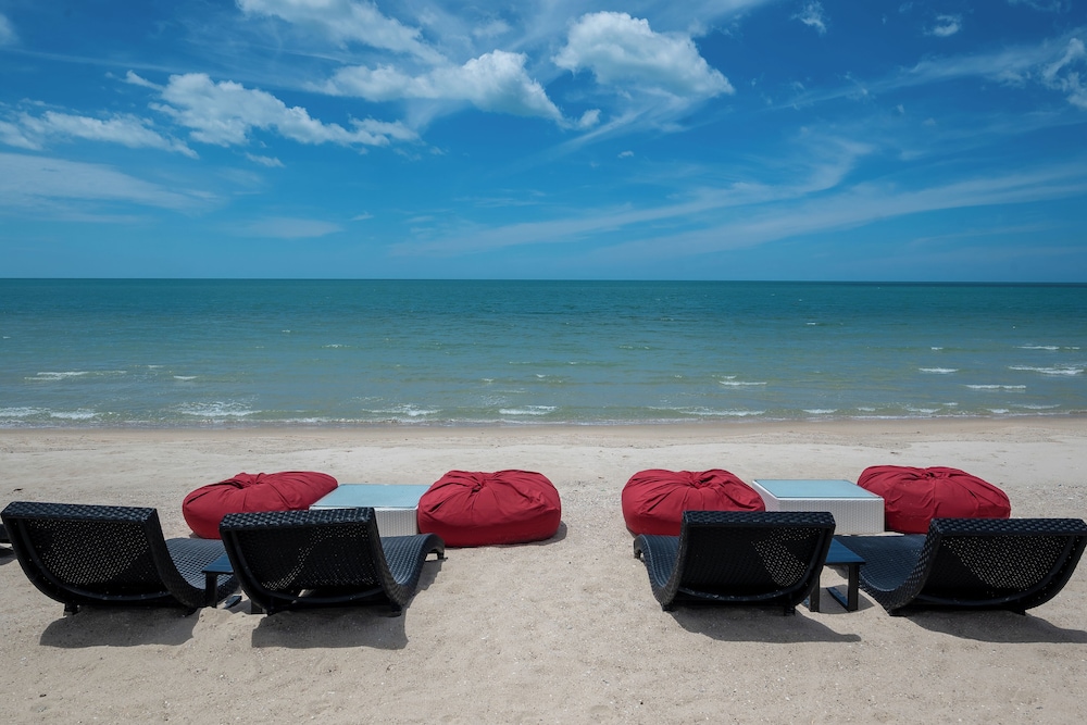 Aava Resort And Spa 51/66