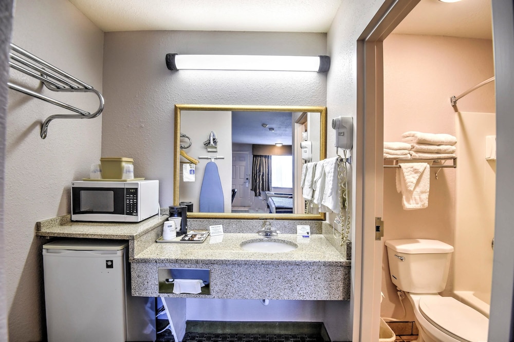 SureStay Hotel by Best Western Ottawa 33/42