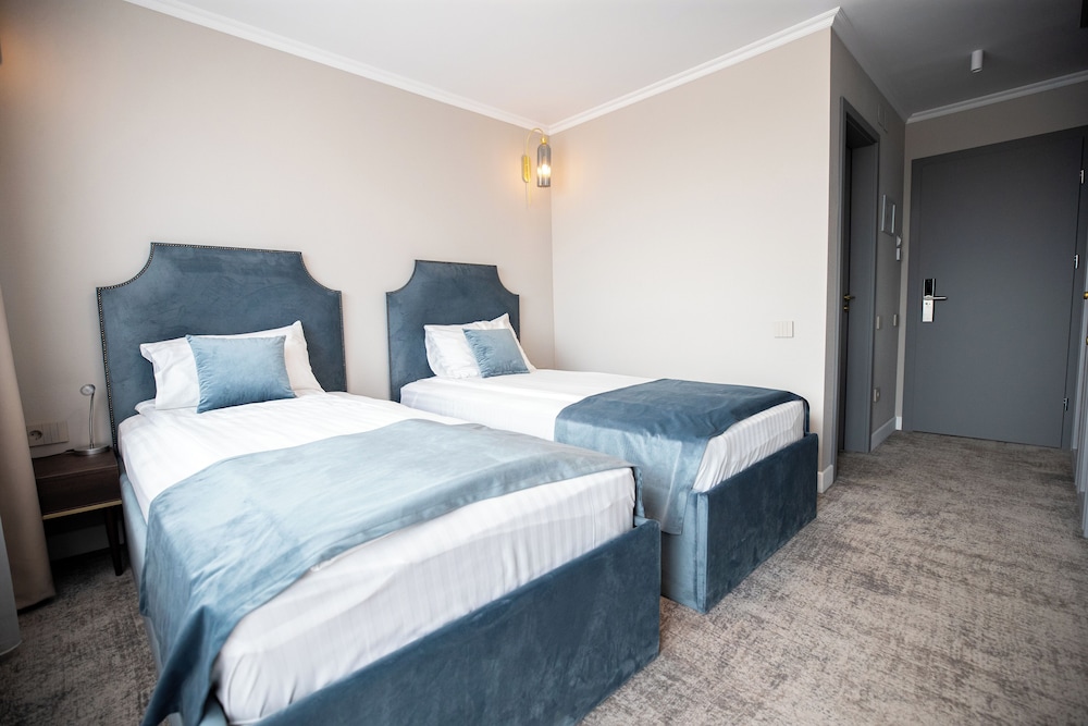 Hotel Meridian 18/50