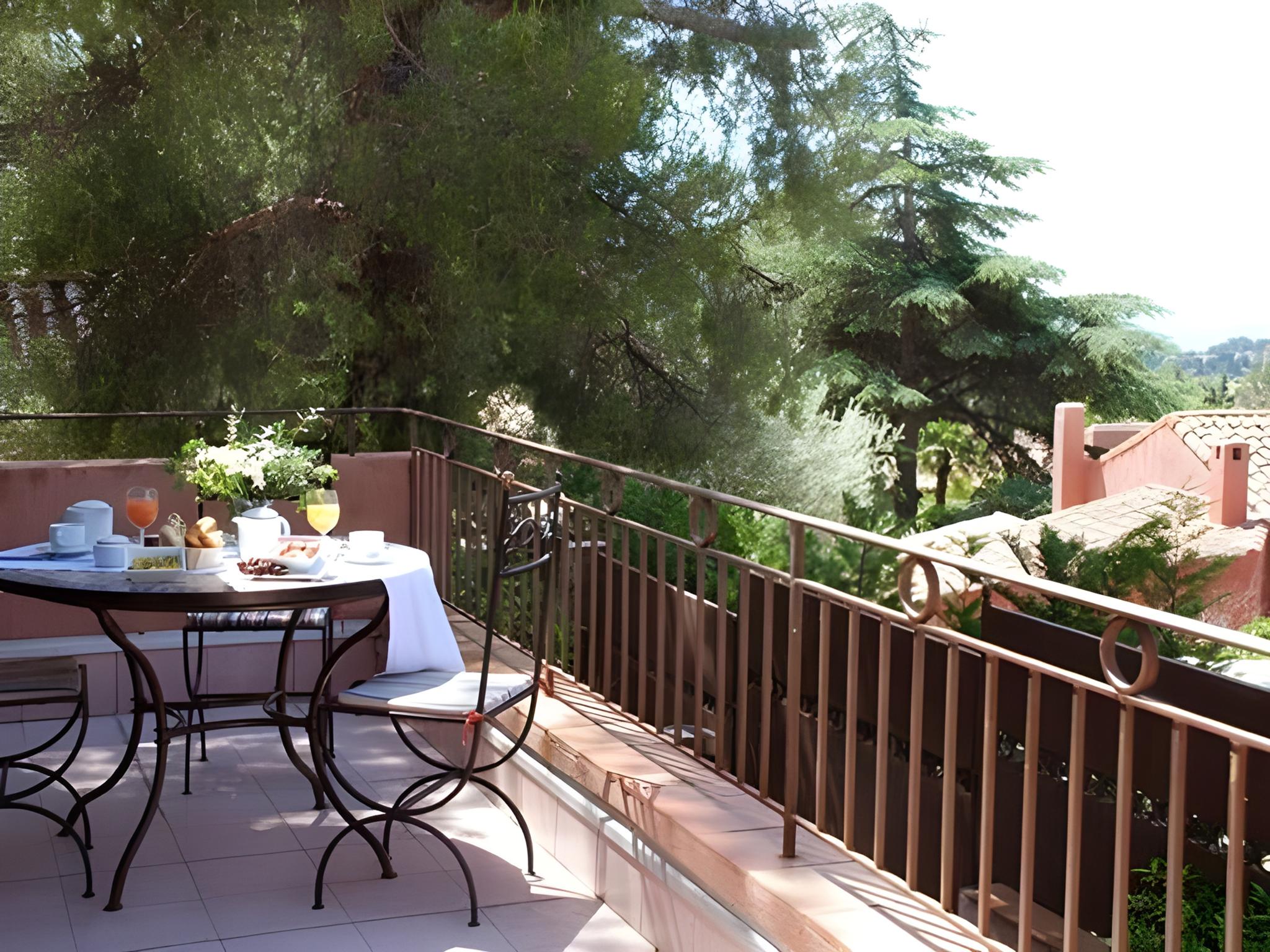 Hotel Les Jardins de Cassis 13/25