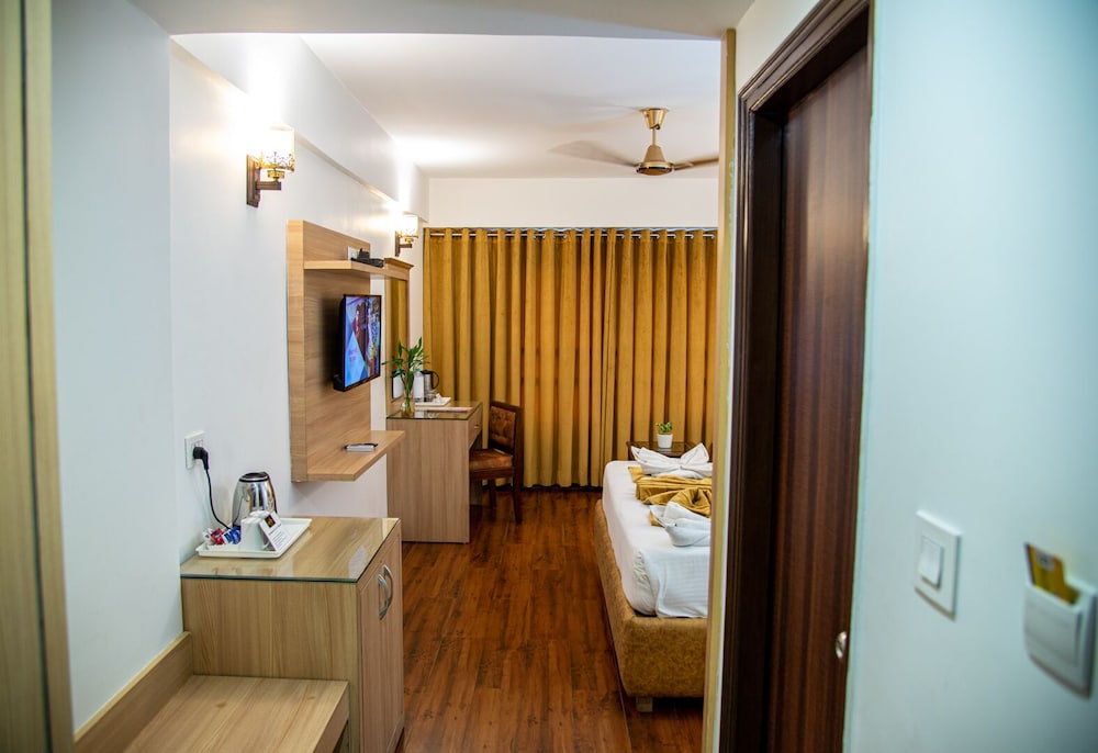 Hotel Sun Park Chandigarh 50/50