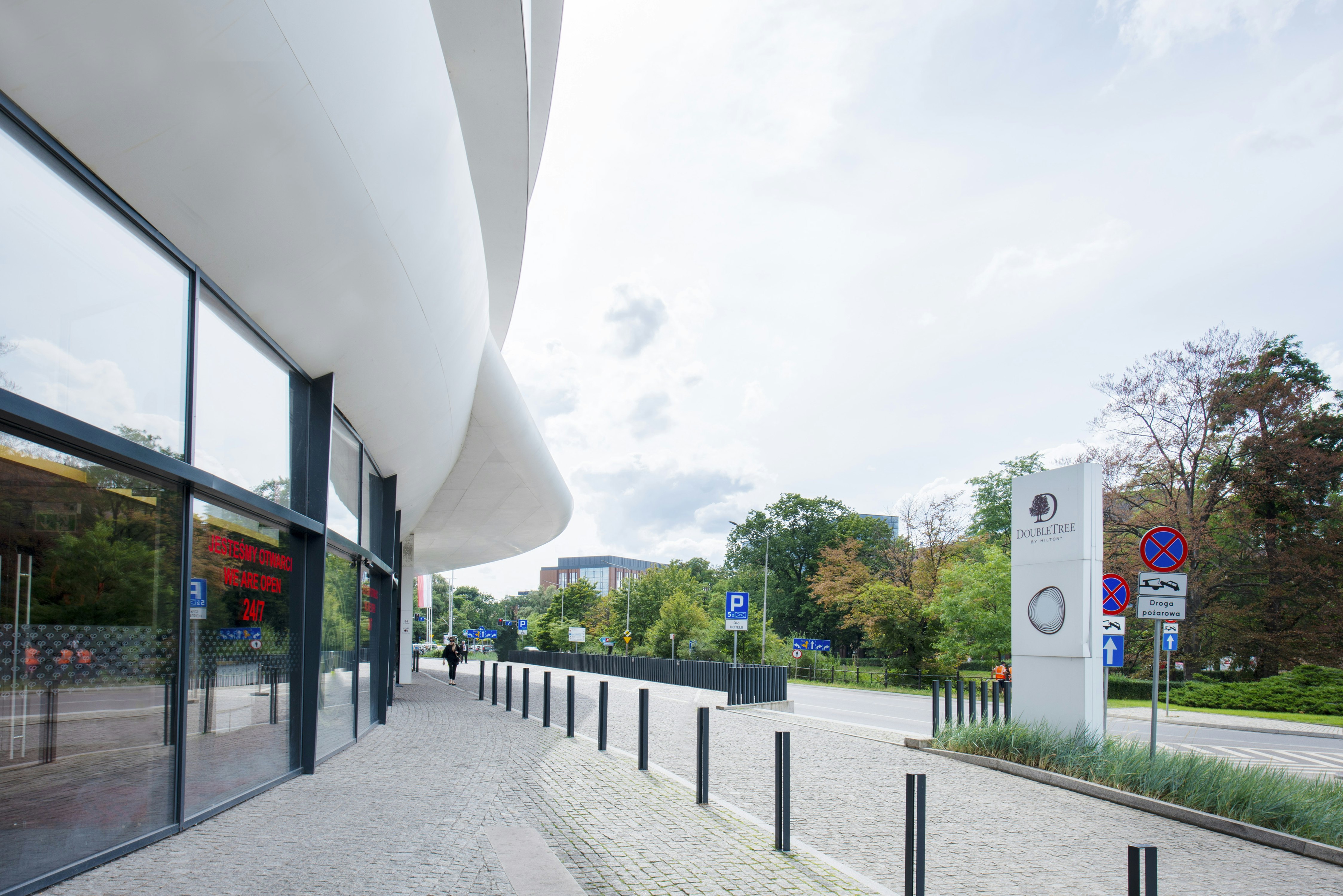Doubletree By Hilton Wroclaw 76/77