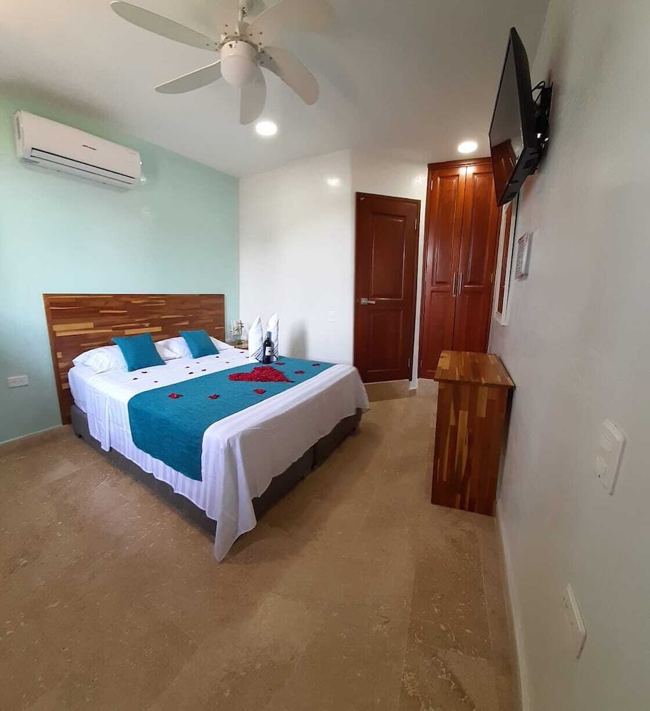 Hotel Casa Centenario 12/31