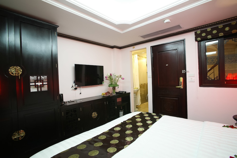 Church Legend Hotel Hanoi 12/20