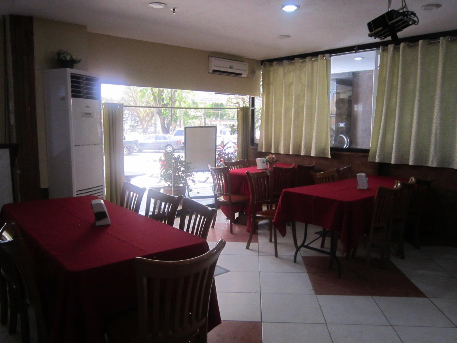 Plaza Maria Luisa Suites Inn 31/38