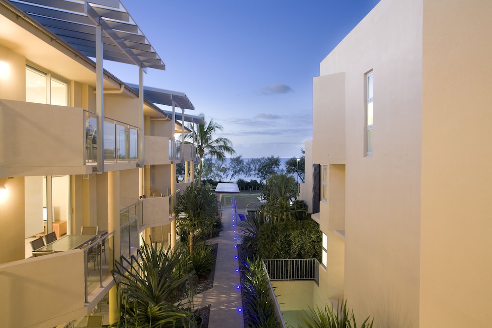 Maison Noosa 2/81