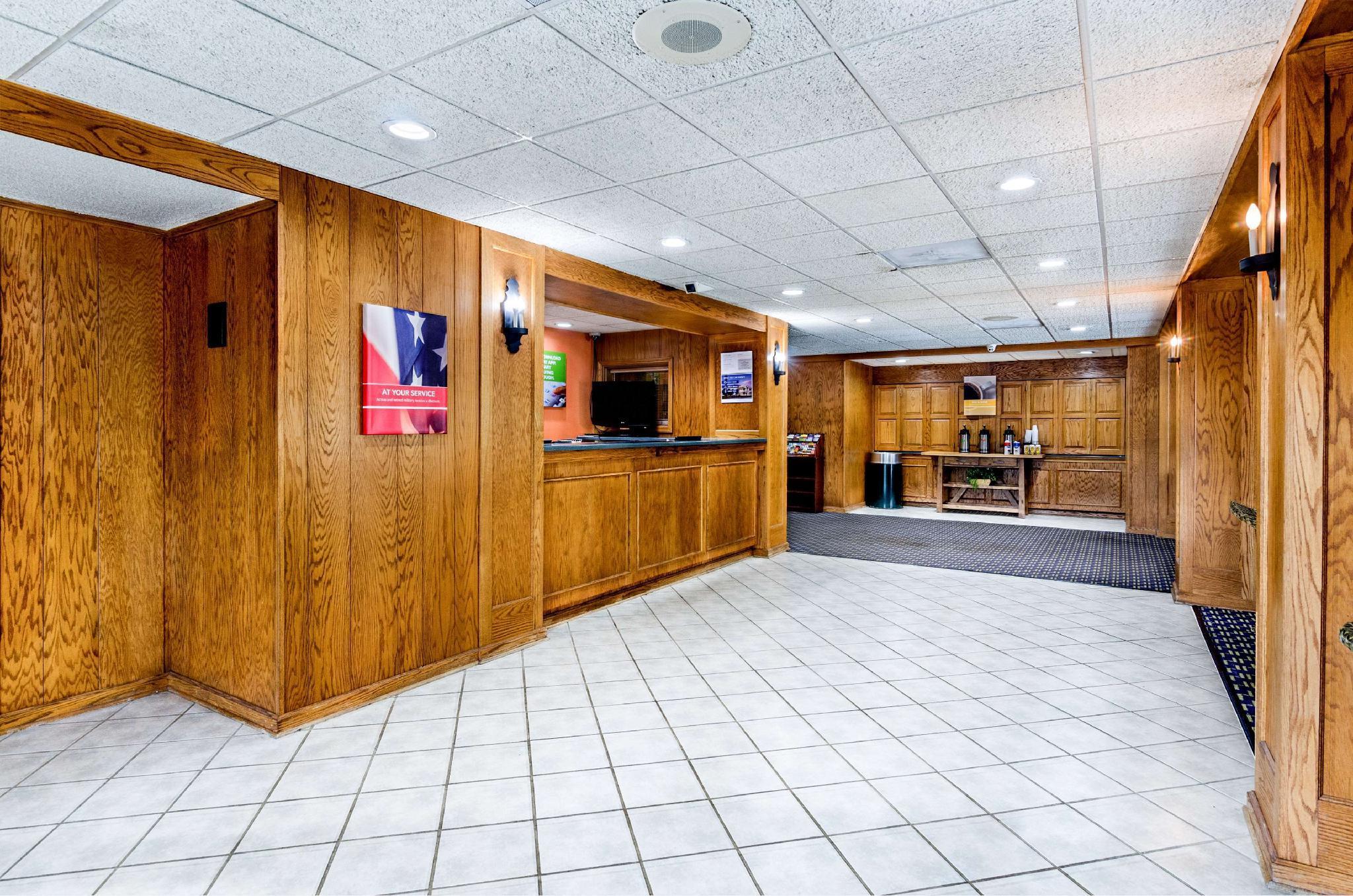 Travelodge by Wyndham Roanoke 2/13