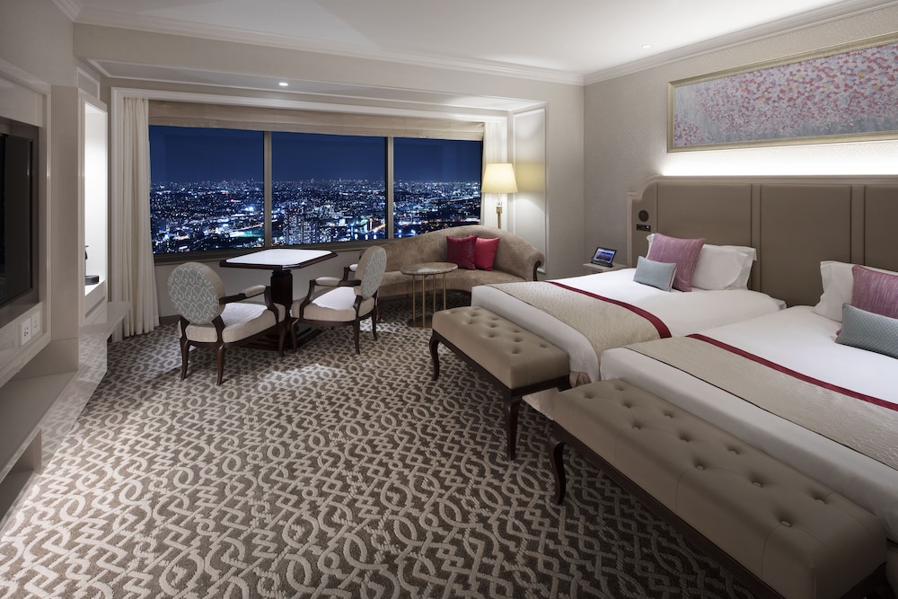 Yokohama Royal Park Hotel 10/24