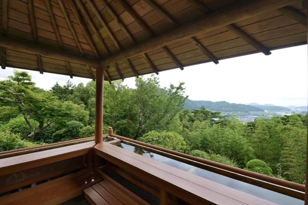 OHITO HOTEL 25/48