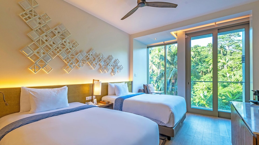 Crimson Resort & Spa Boracay 20/62