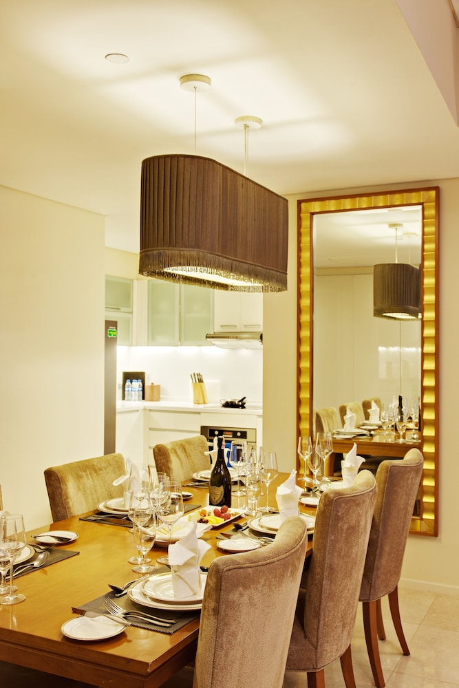 Joy Nostalg Hotel and Suites Manila 42/50