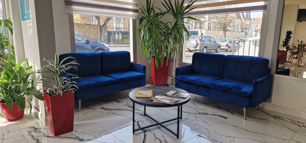Kyriad Direct Arpajon 24/50