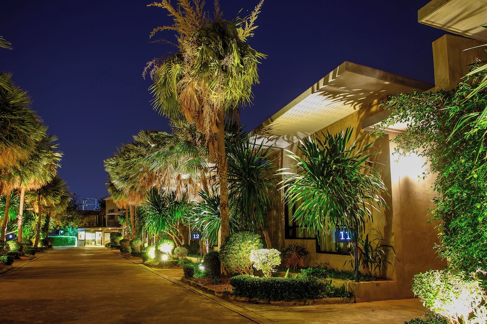 Blue River Resort 5/50