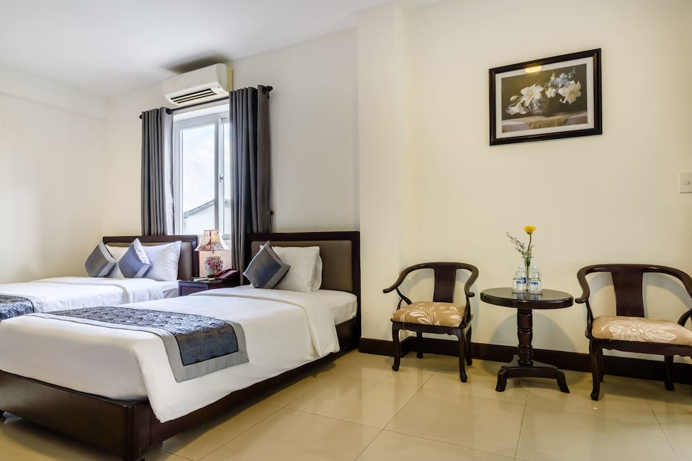 Baly Hotel 24/72