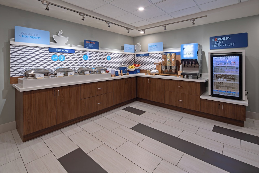 Holiday Inn Express Hotel Suites Seattle Sea Tac Airport 5/44
