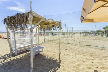 SPIAGGIA MARCONI 44/50