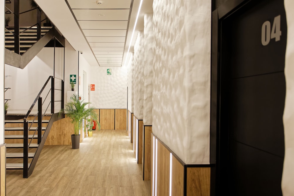 Barna House Hotel 10/50