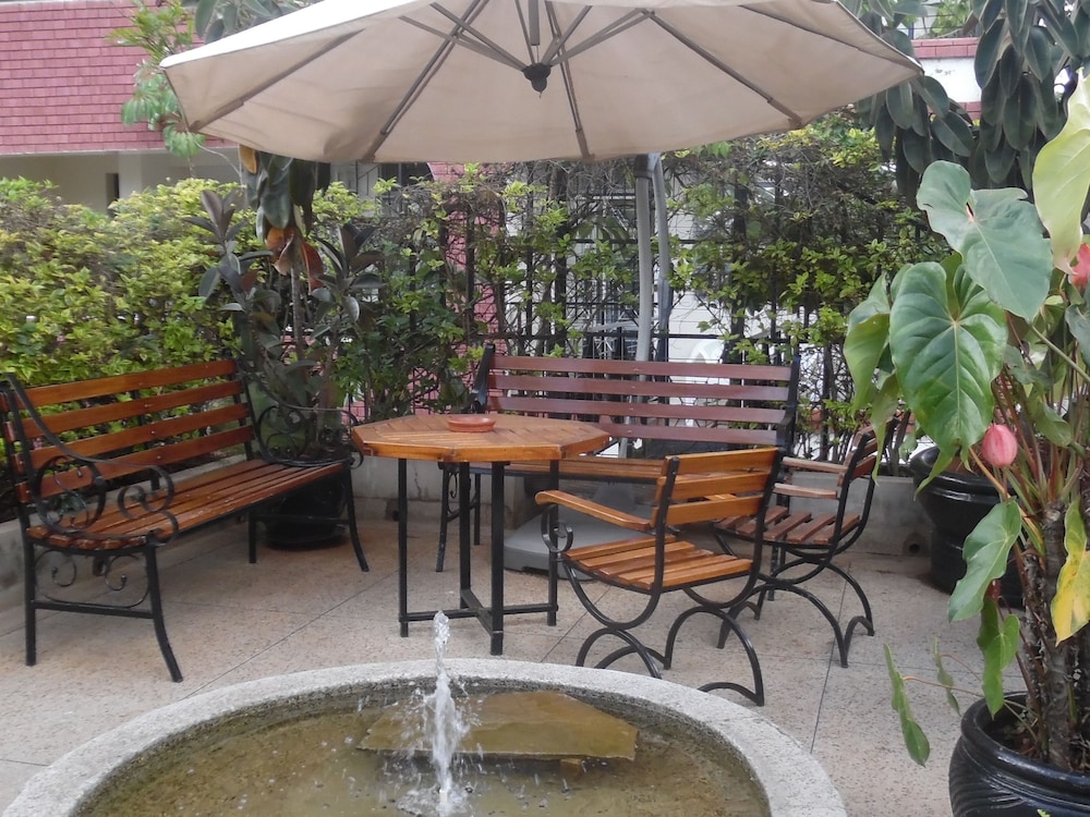 Samra Court 24/40