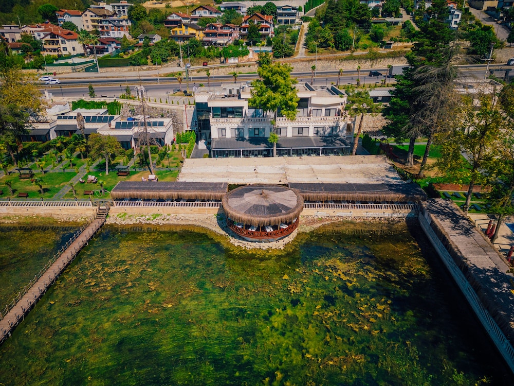 Del Lago Luxury Hotel By Saracoglu 37/49