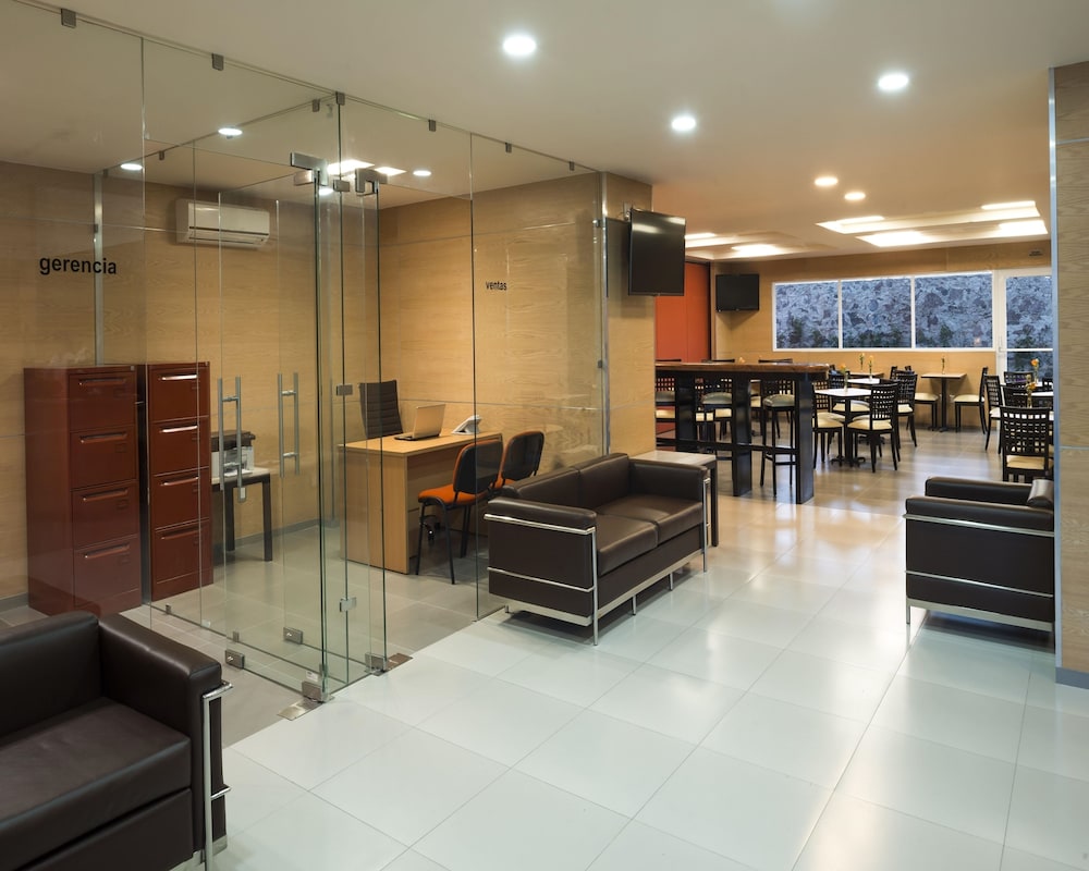 Hotel VM Express Queretaro 14/47