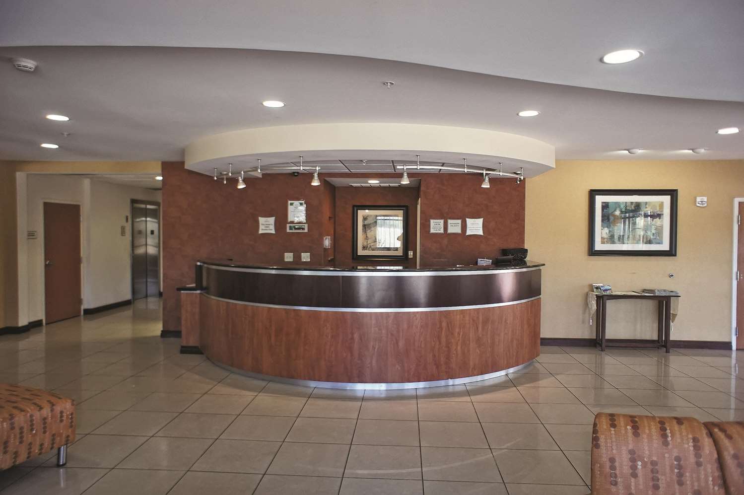 La Quinta Inn and Suites by Wyndham Edmond 4/29