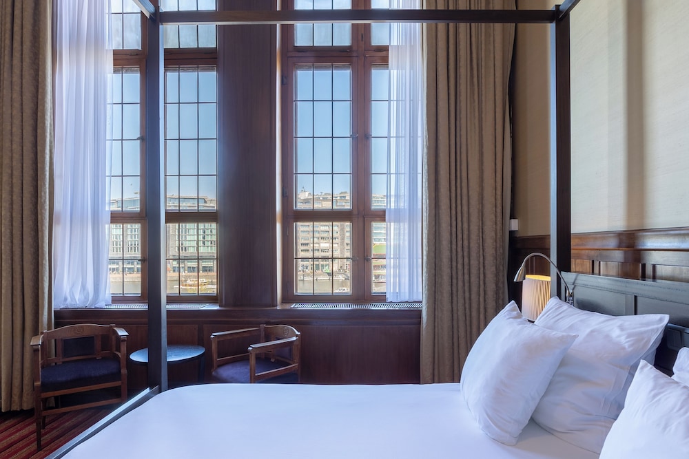 Grand Hotel Amrath Amsterdam 10/50