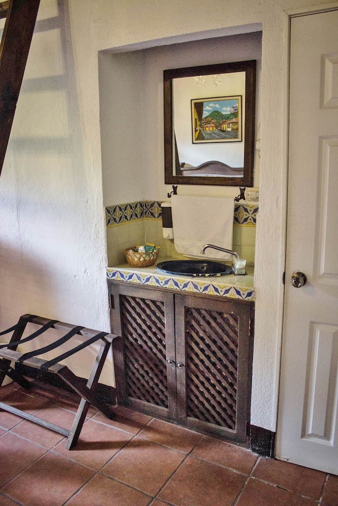 Hotel Casa Antigua 7/50