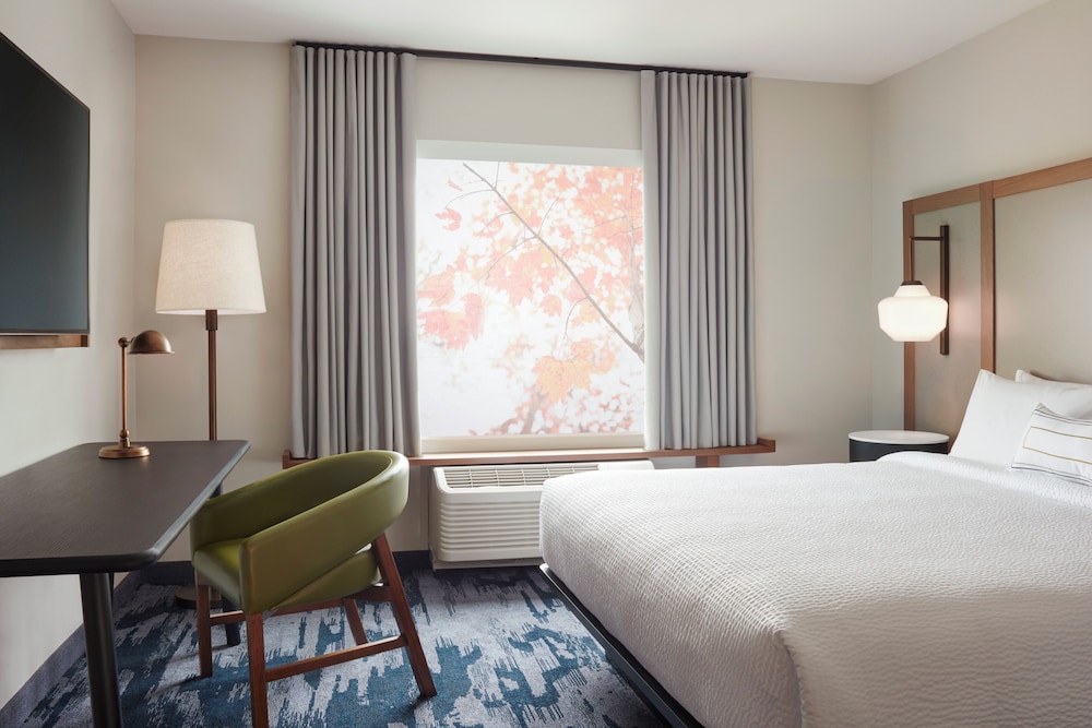 Fairfield Inn and Suites by Marriott Knoxville Airport Alcoa 18/39