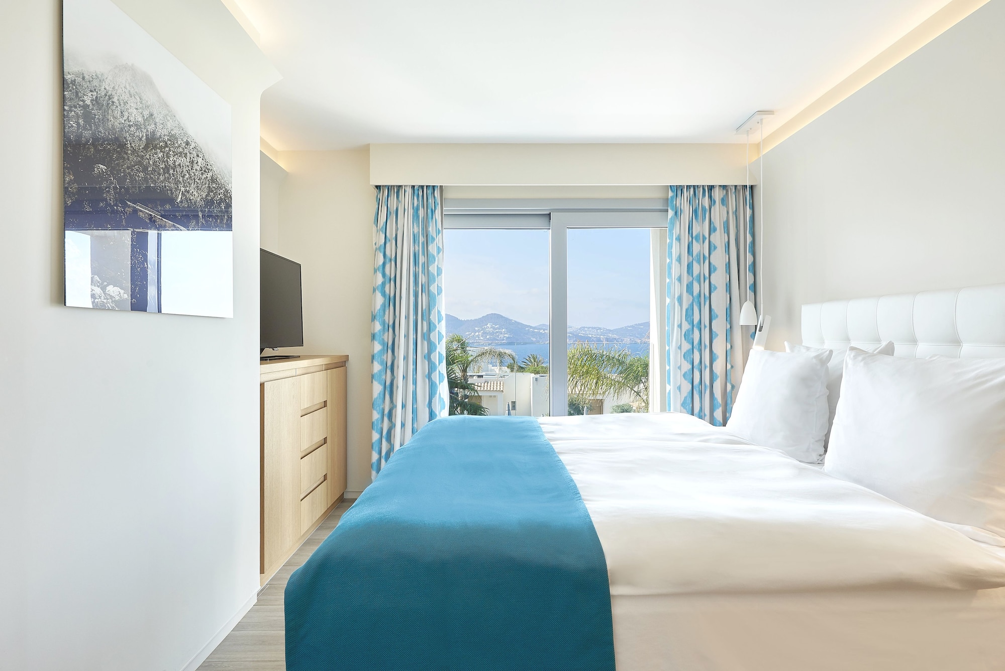 Infinity, Resort, Deluxe, Suite, King Bed