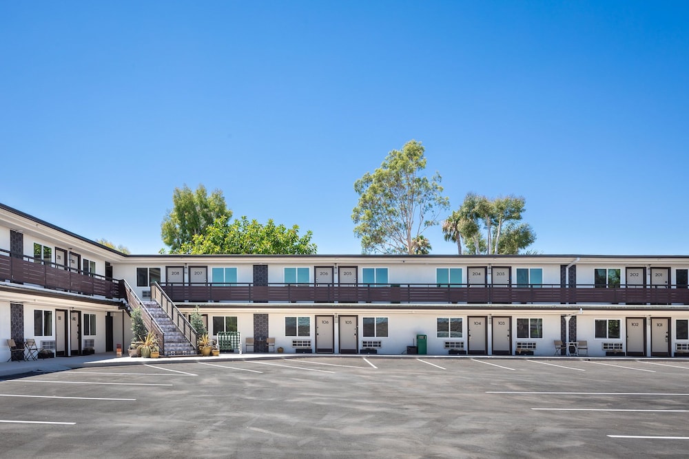 California Inn 3/49