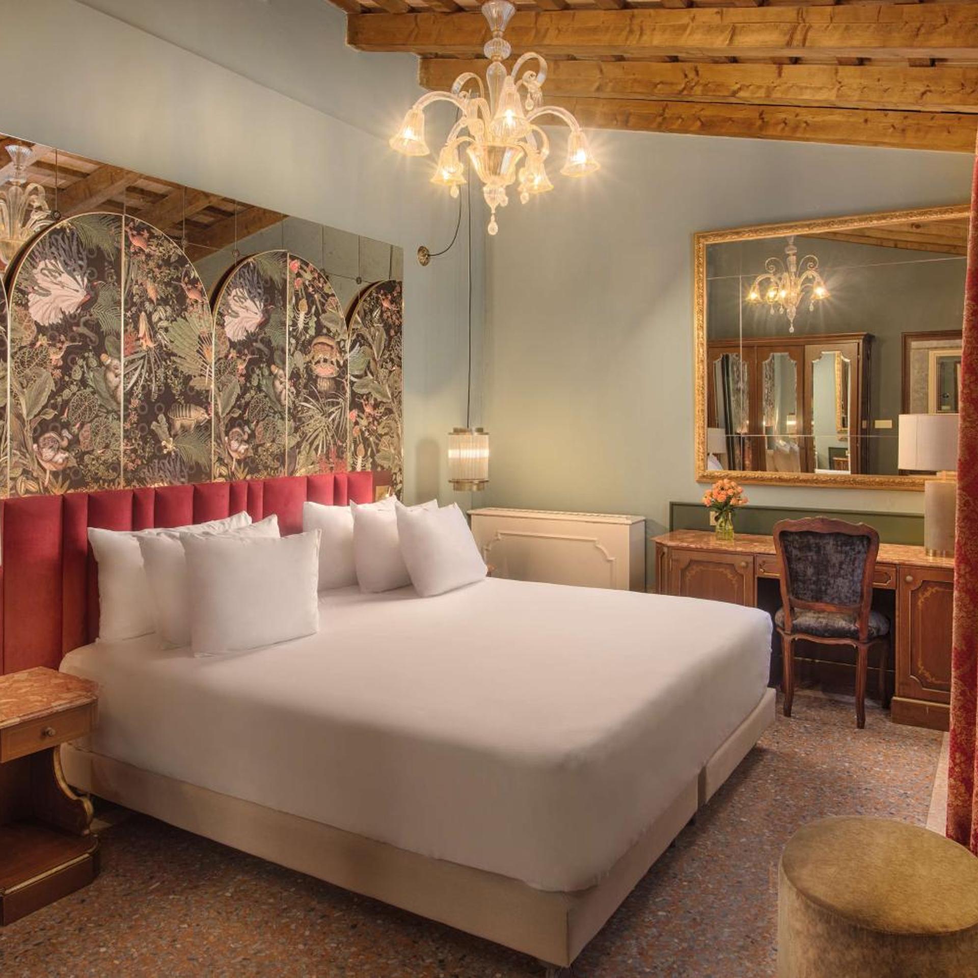 Premium, Double or Twin Bed