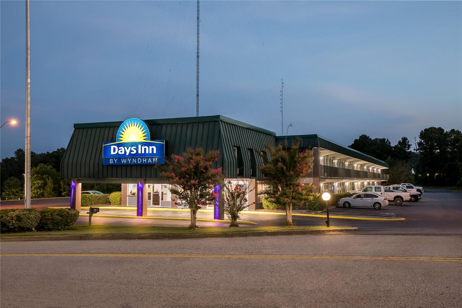 Days Inn by Wyndham Seneca 1/25