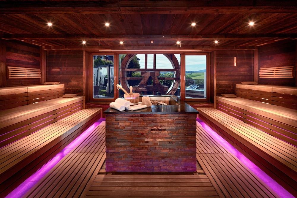 Wellnesshotel Jagdhof 20/50