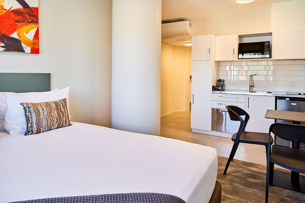 Sojourn Apartment Hotel Ghuznee 14/35
