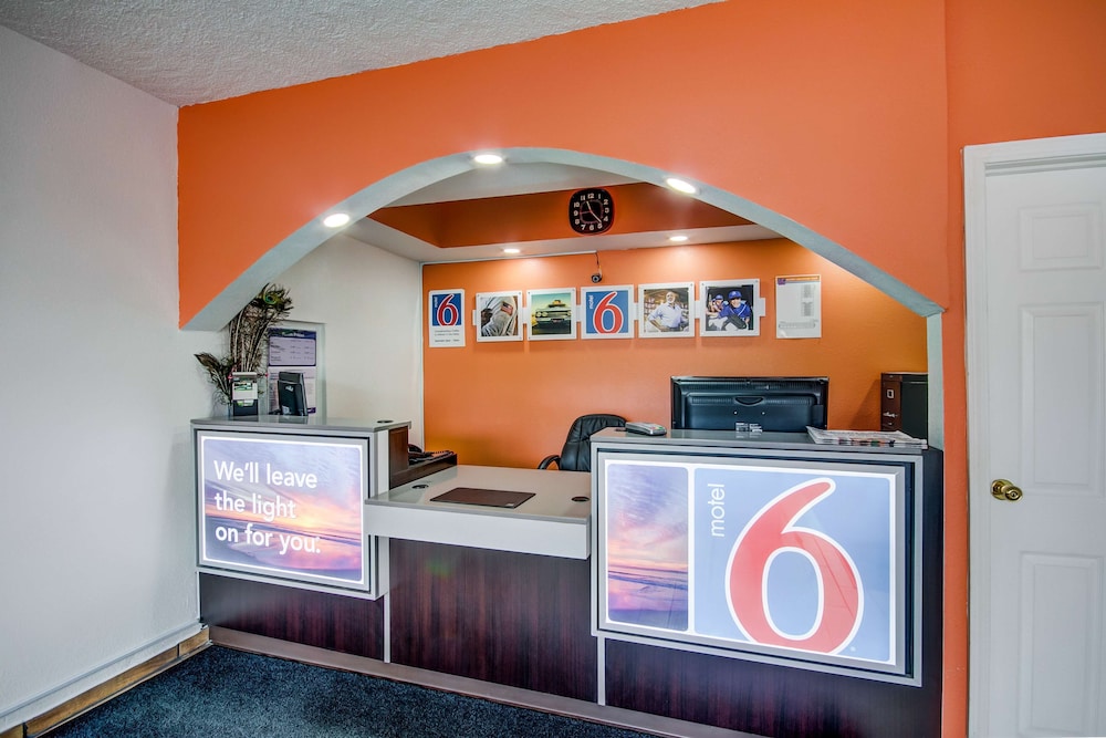 Lobby at Motel6 Somerset, KY, SOMERSET - KY