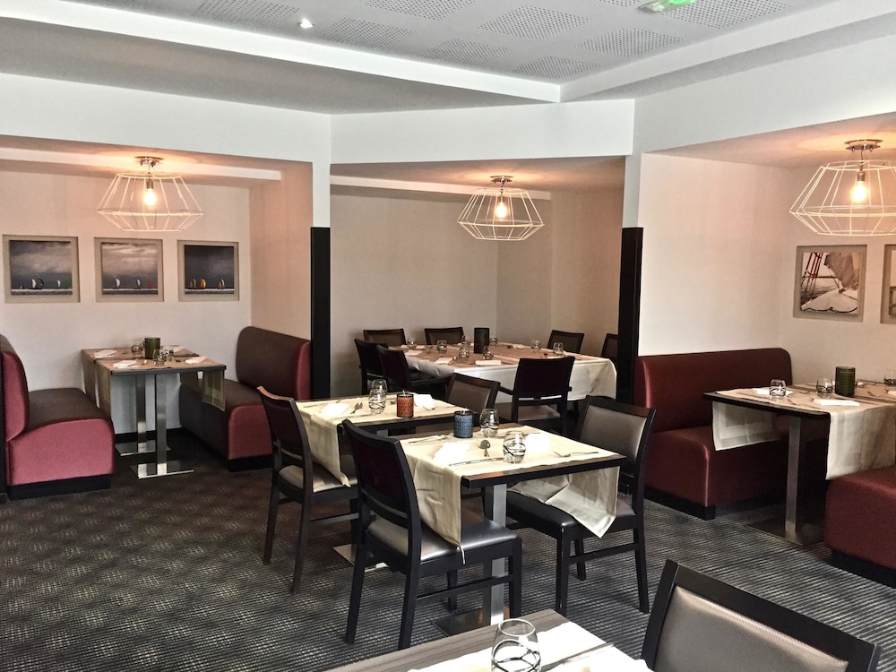 Hotel Kyriad Auray Carnac 33/71