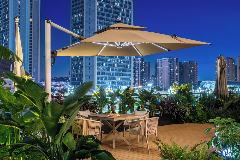 Howard Johnson by Wyndham Zun Ju Hotel Cheng Du 6/61