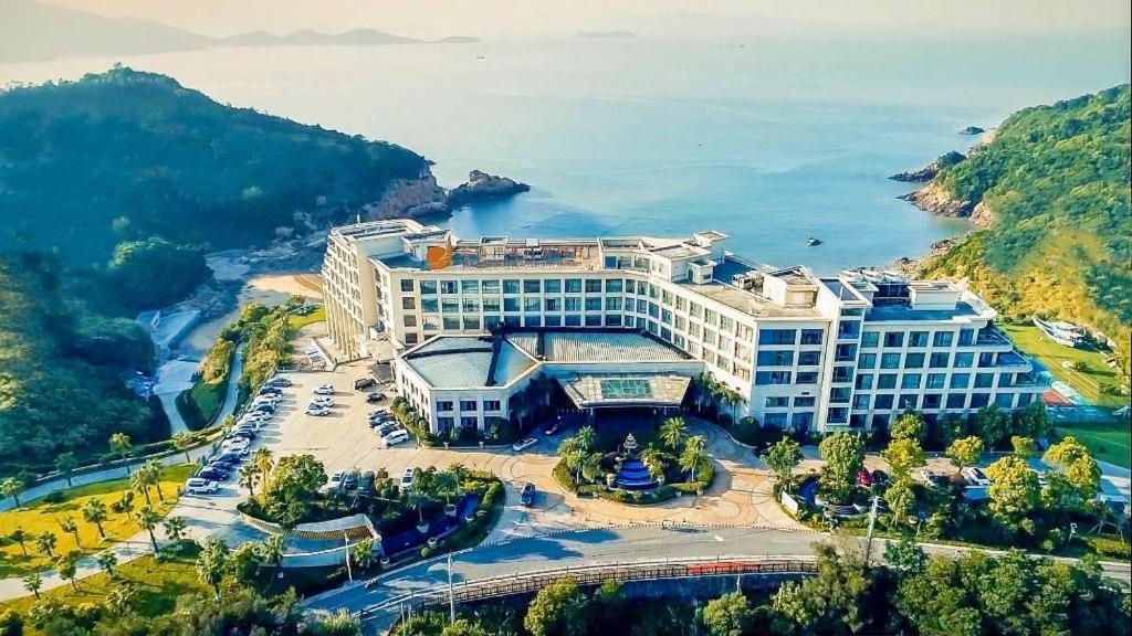Golden Coast New Century Resort Wenzhou 2/59