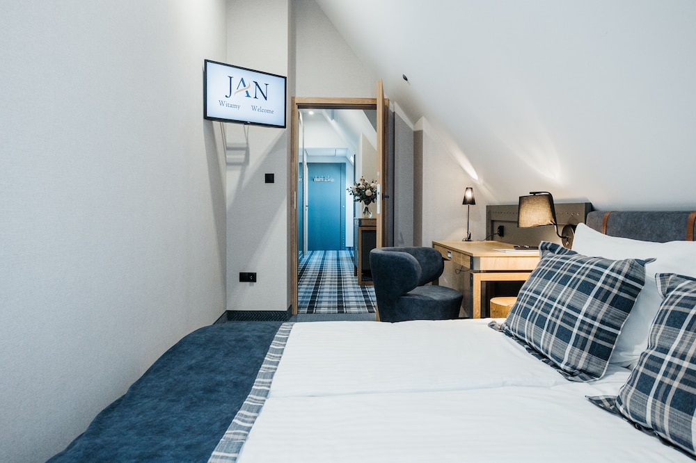 1 BEDROOM, DELUXE, DOUBLE BED, MOUNTAIN VIEW, KITCHENETTE