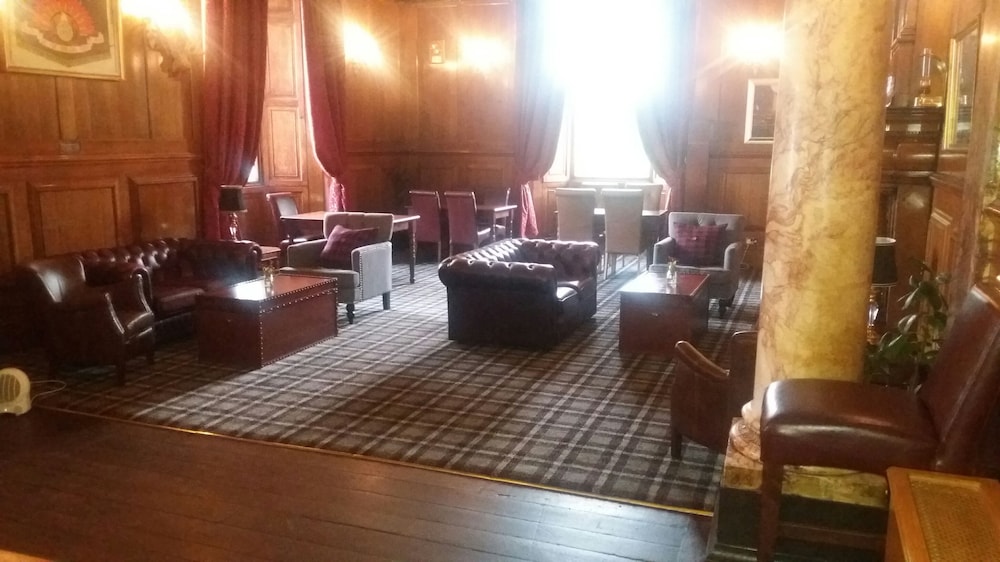 Wortley Hall 28/50
