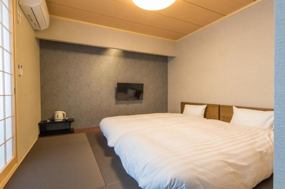 Karasuma Rokujo Hotel 9/40