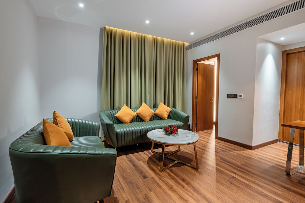 Travancore Court 34/56
