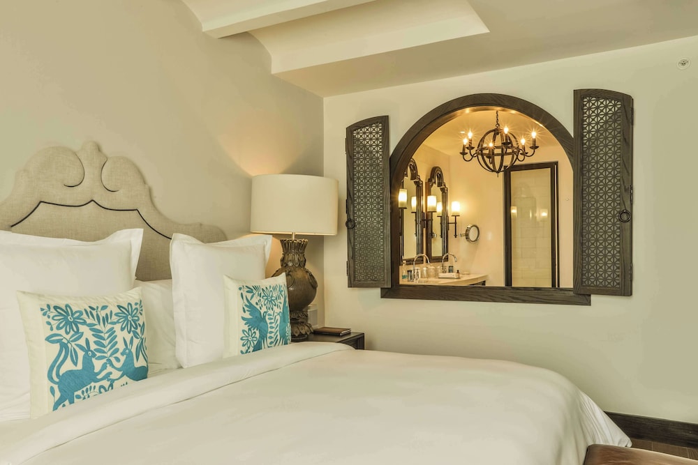 BLISS, SUITE