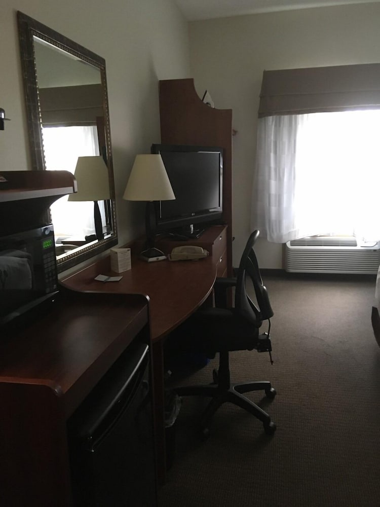 Sleep Inn and Suites Conference Center And Water Park 31/52