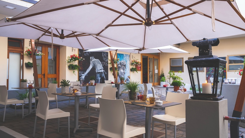 Casa Del Pellegrino Hotel 50/67