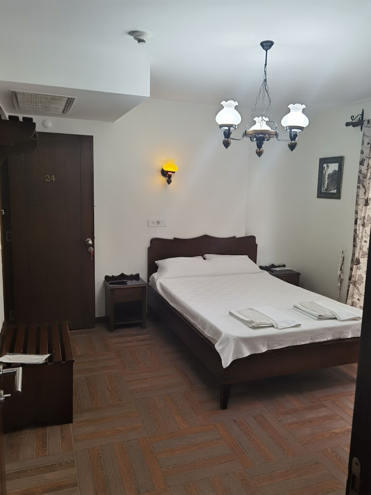 Kaptan Motel 8/36