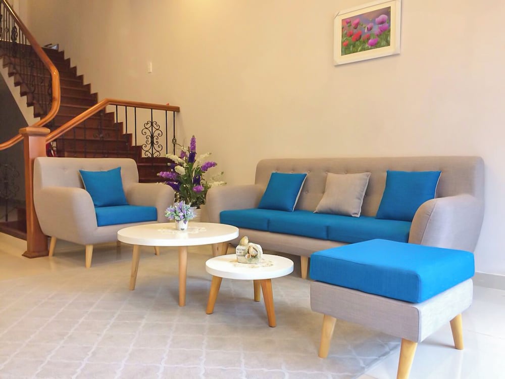 Jolie House 30/50